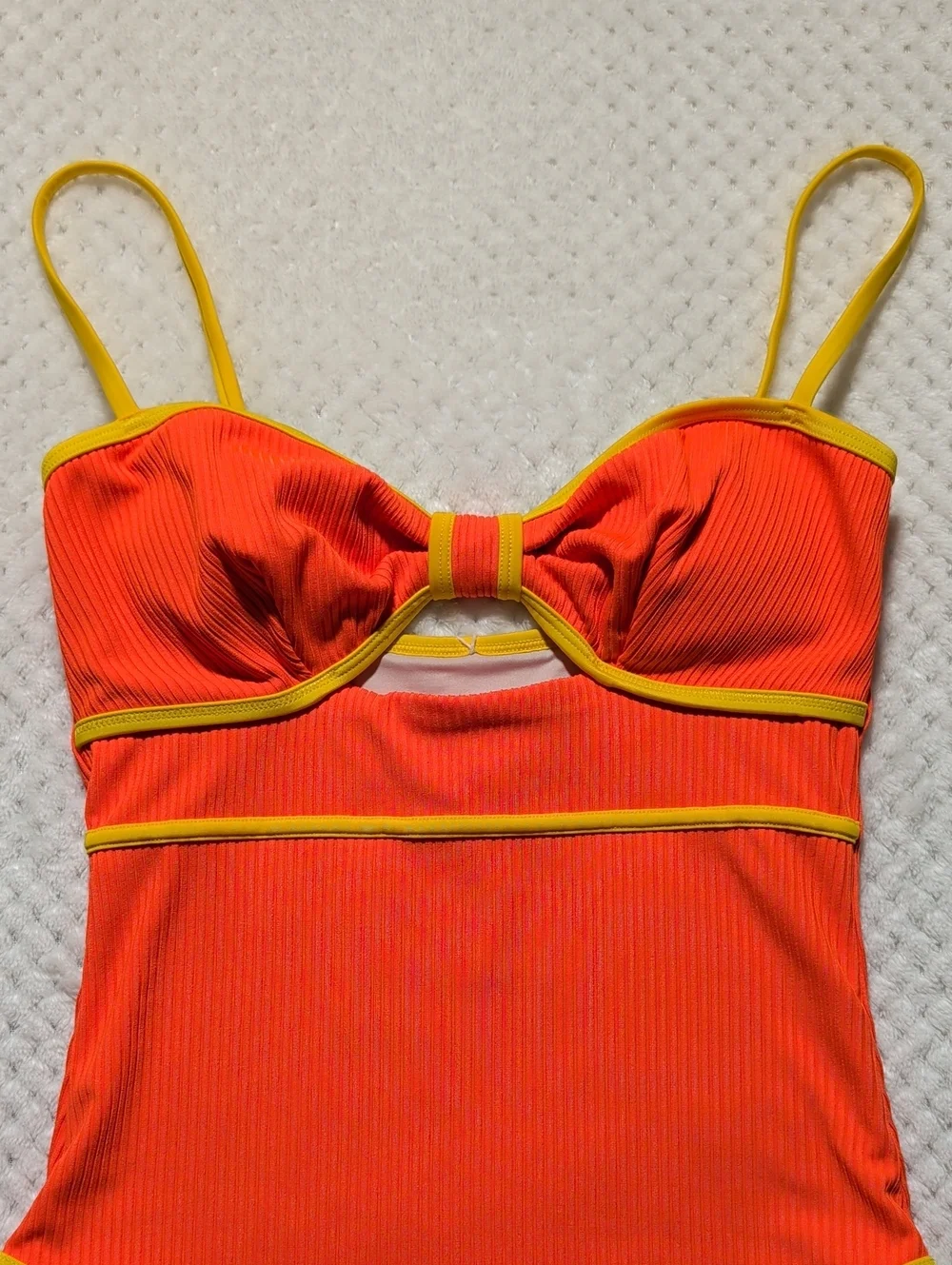 Cupshe Bright Sunset Tummy Control One Piece Swimsuit - Picture 3 of 11